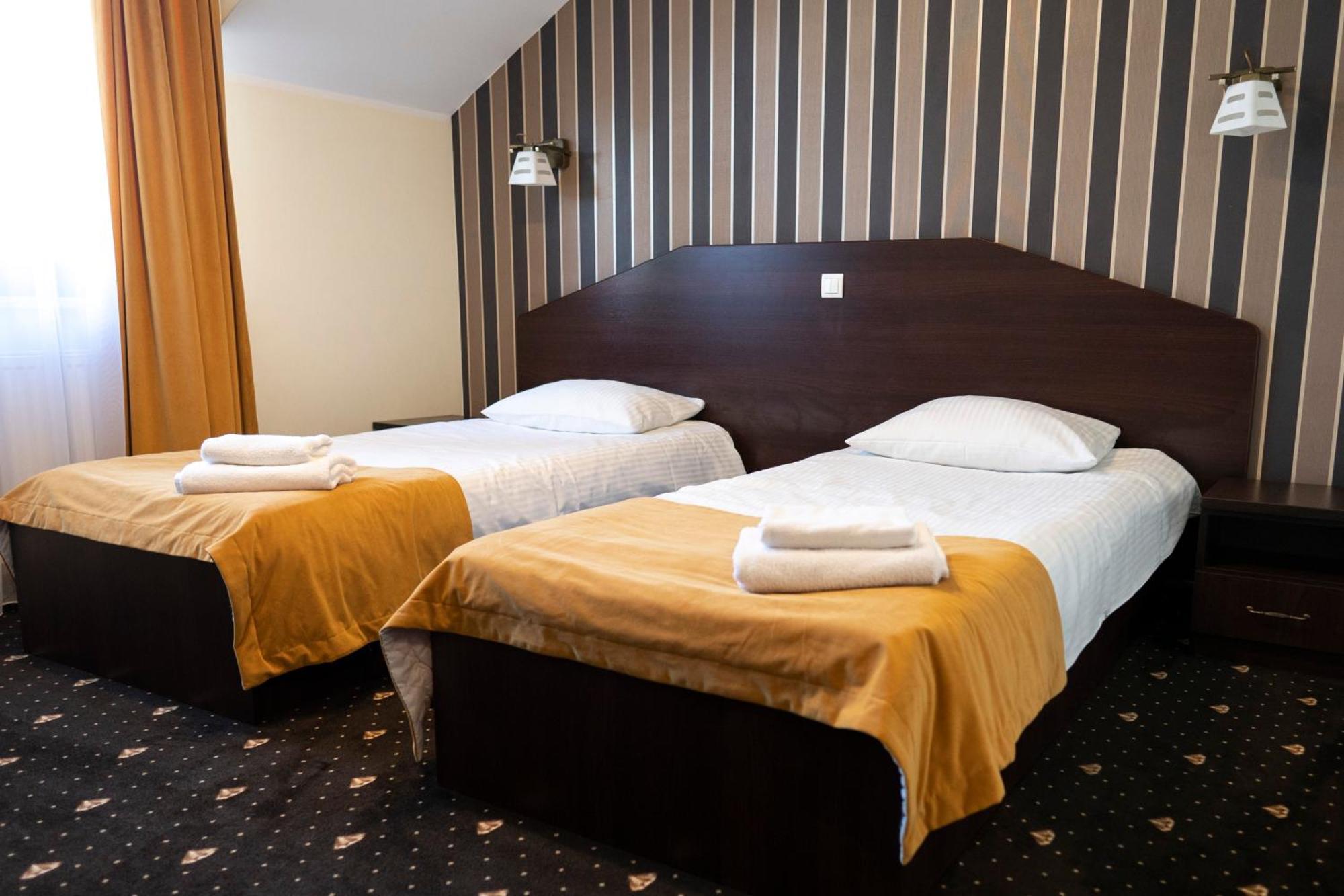Hotel Podzamcze Góra Kalwaria Екстериор снимка