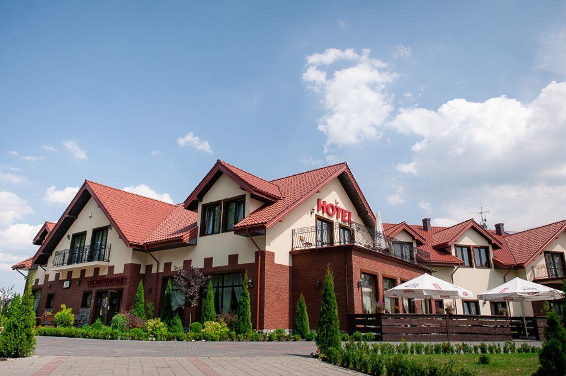 Hotel Podzamcze Góra Kalwaria Екстериор снимка